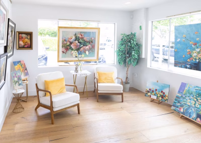 Vibe Arts Art Gallery in Qualicum Village